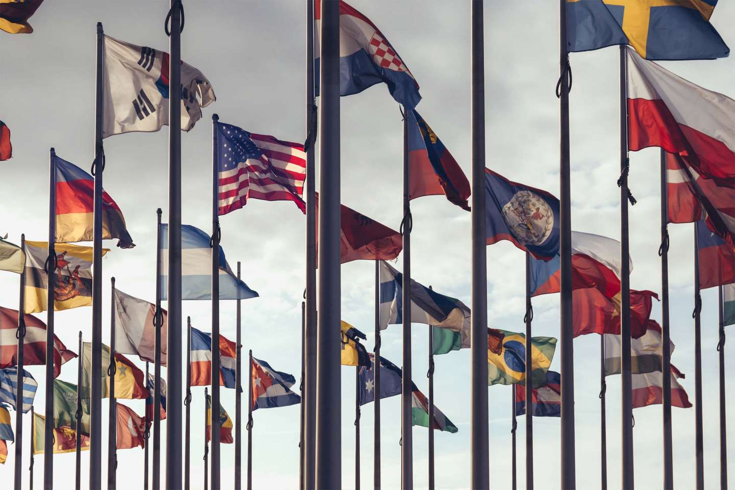 Déclaration « pays par pays » : au plus tard le 31 décembre 2025