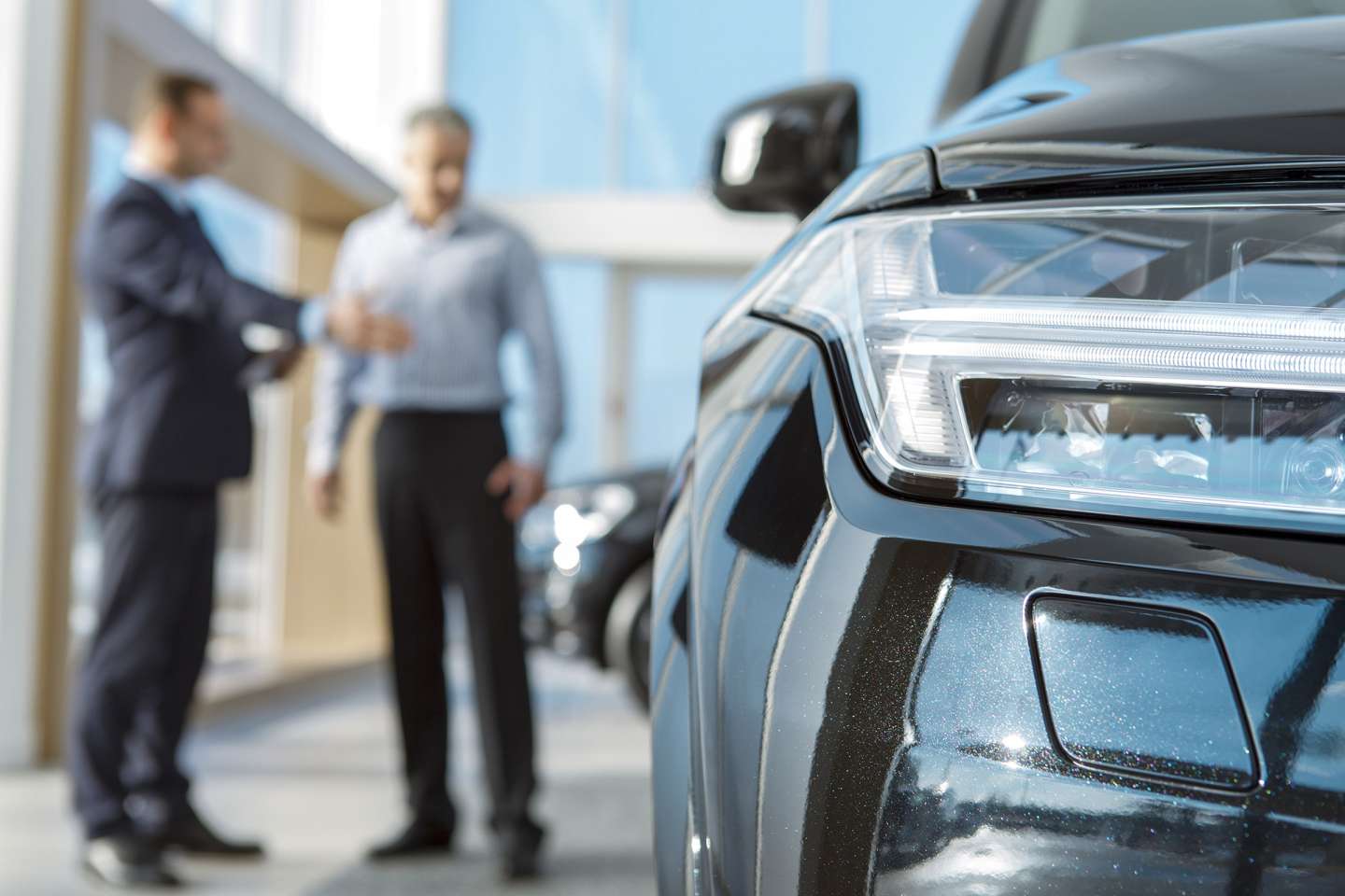 Achat d’un véhicule pour un usage mixte : la garantie de conformité peut s’appliquer