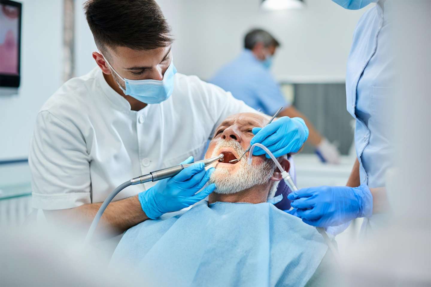 Chirurgiens-dentistes : le contrat de location à durée déterminée ramené à 3 mois