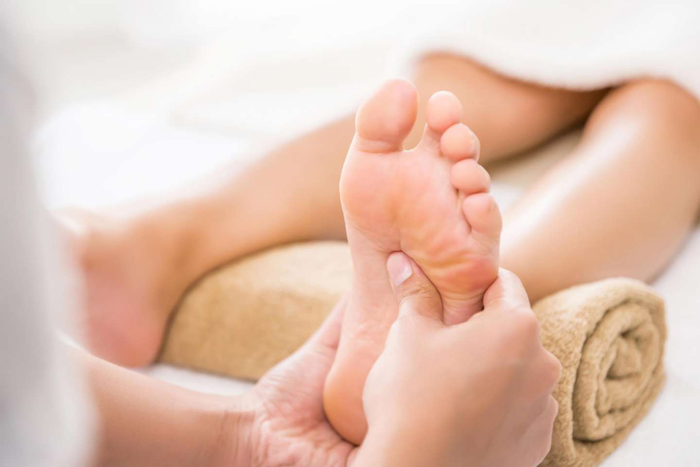 Masseurs-kinésithérapeutes : annulation de la norme AFNOR sur la réflexologie